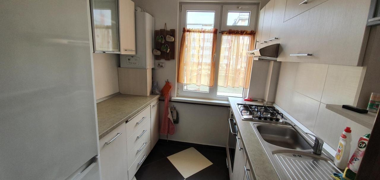 Yla Apartments Piatra Neamt Luaran gambar