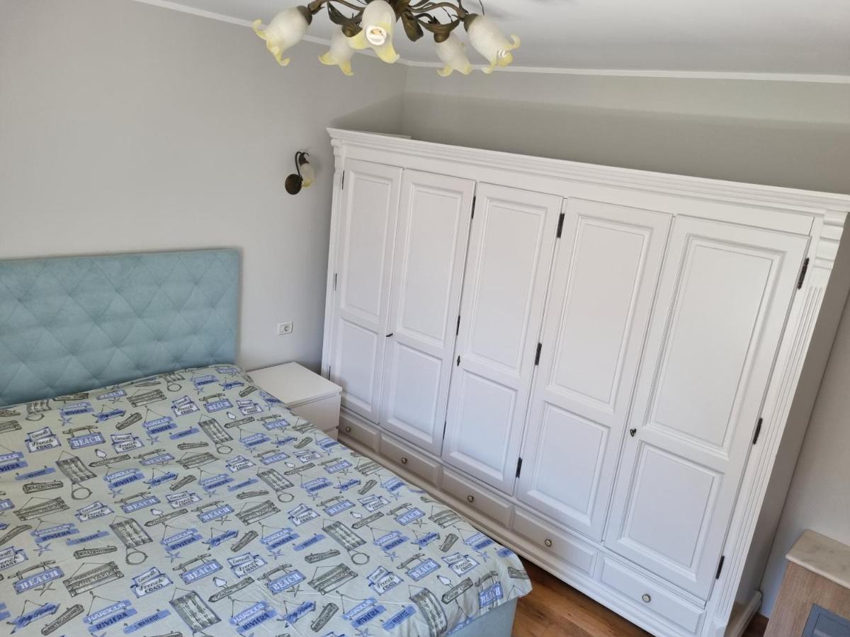Yla Apartments Piatra Neamt Luaran gambar
