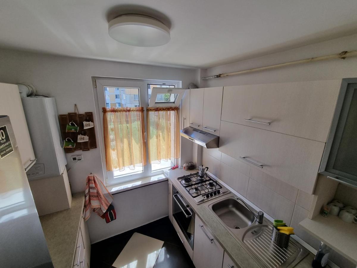 Yla Apartments Piatra Neamt Luaran gambar